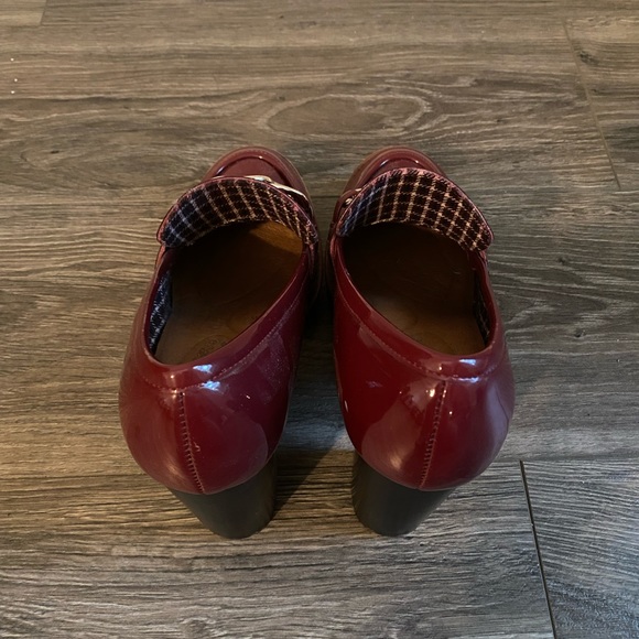 SOLD - Picture 3 of 3